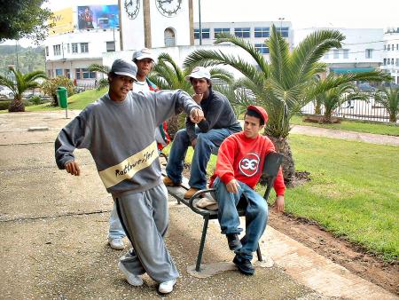 a CaRdOnA  STyLe